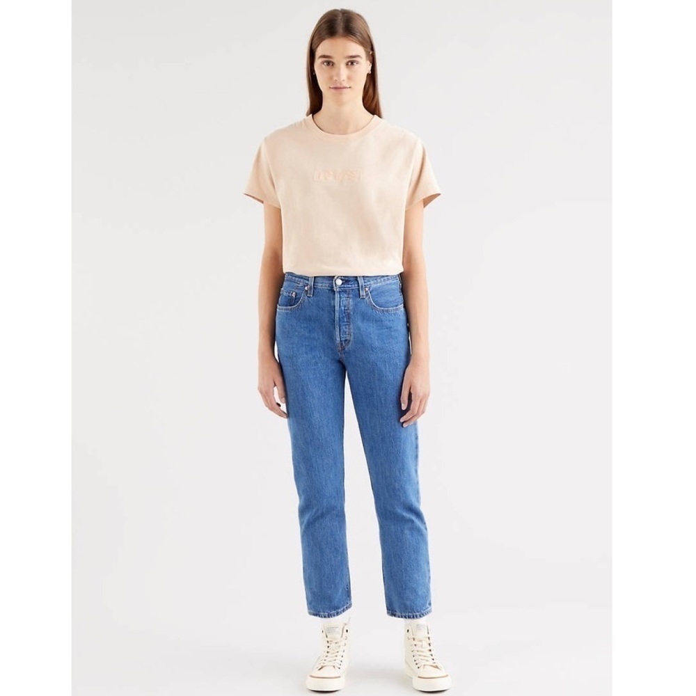 Levi’s 501 Crop Jeans Sansome Breeze Stone Wash Size 26 L2